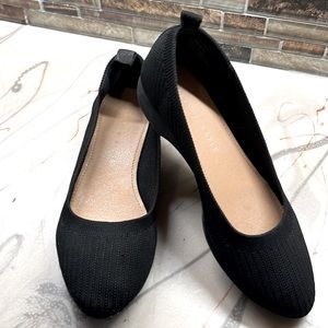 Knitted black ballot flats